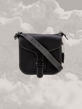 COACH Courier Bag Black contrast stitching flap crossbody shoulder unisex EUC